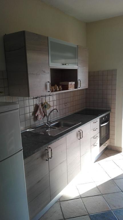 Apartment Deni Lumbarda Luaran gambar
